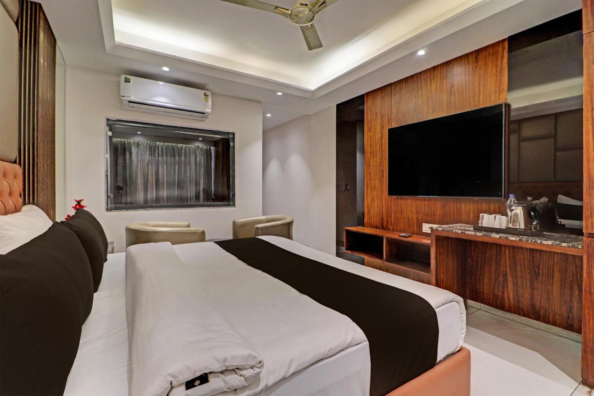 Dev Place Hotel New Delhi