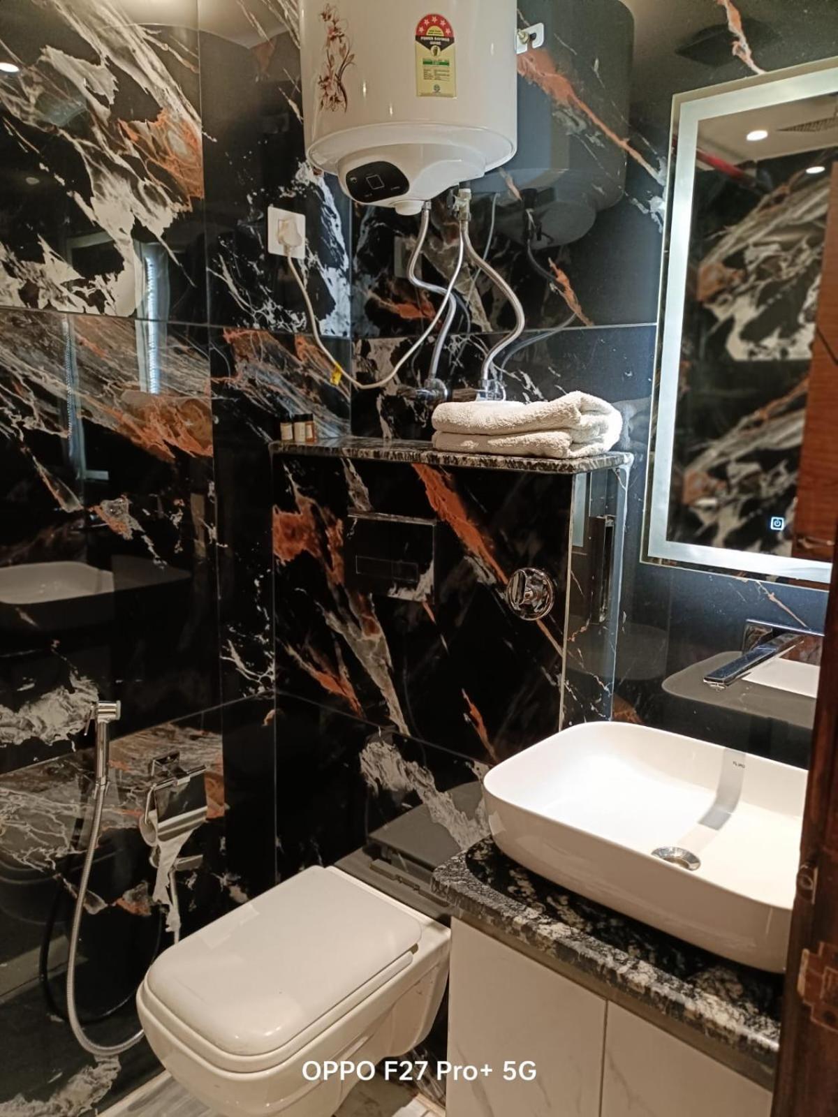 Hotel Dev Place *